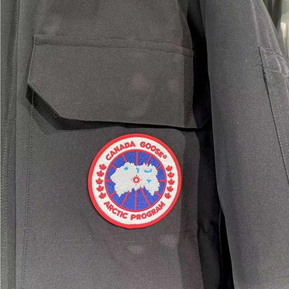 Canada Goose Black Puffer Jacket - Picture 7 of 9